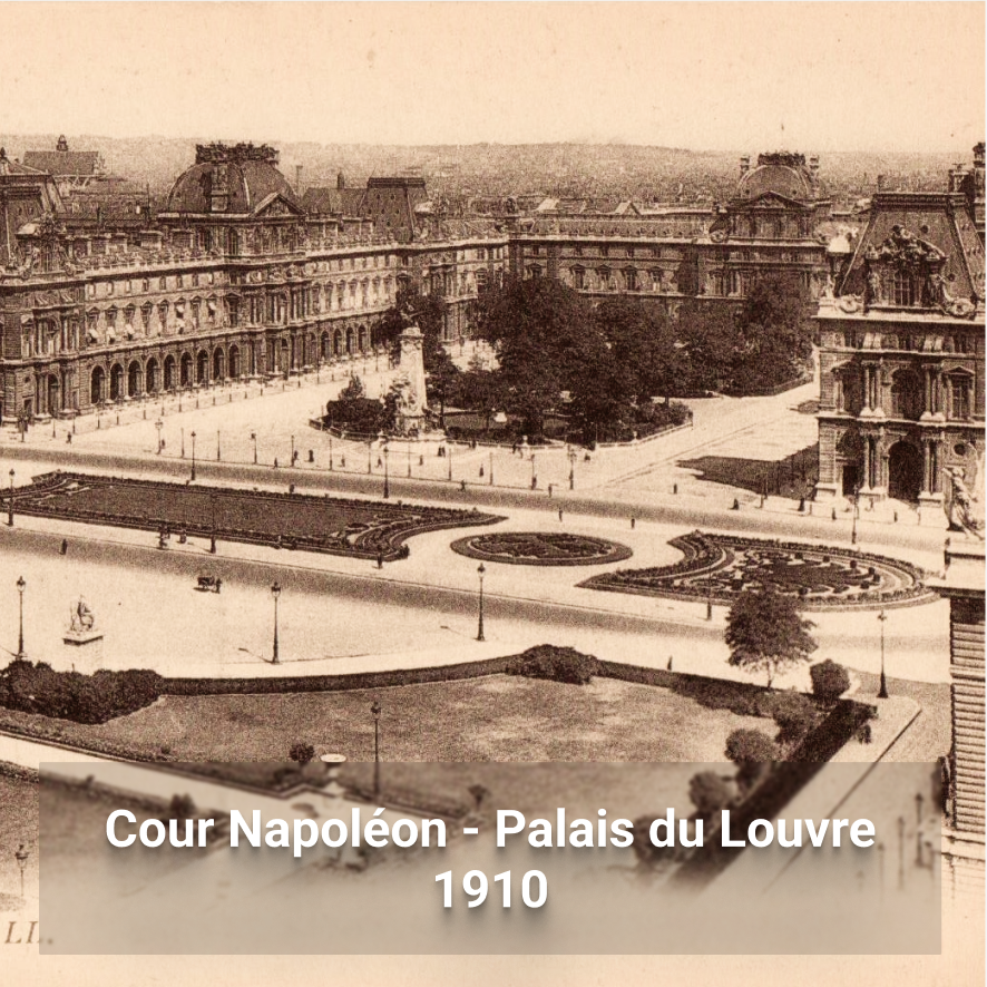 Vue de la Cour Napoléon au début du XXème siècle avec statue et végétation