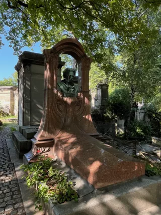 Tombe de Zola au cimetière de Montmartre (Cénotaphe)