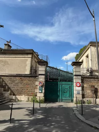  Entrée principale du cimetière