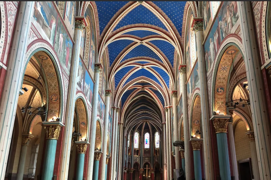 Vue intérieure de l'église Saint Germain-des-Prés © Whatizis