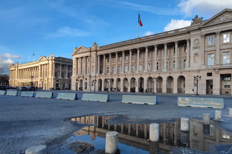 Vue sur les palais de la place de la Concorde © Whatizis