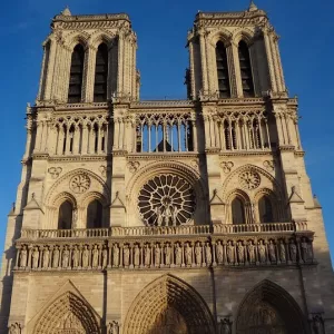 Façade de la cathédrale Notre-Dame de Paris