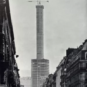 Tour Montparnasse en construction