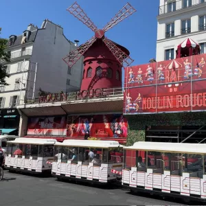Le Moulin Rouge © Whatizis