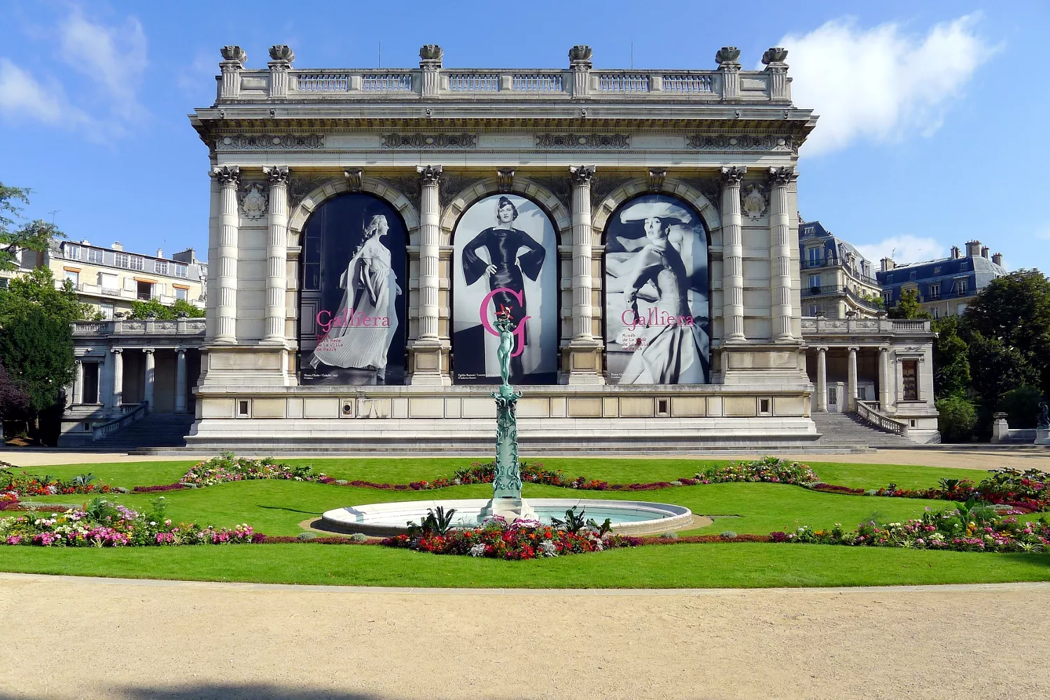 Palais Galliera et jardin © Whatizis